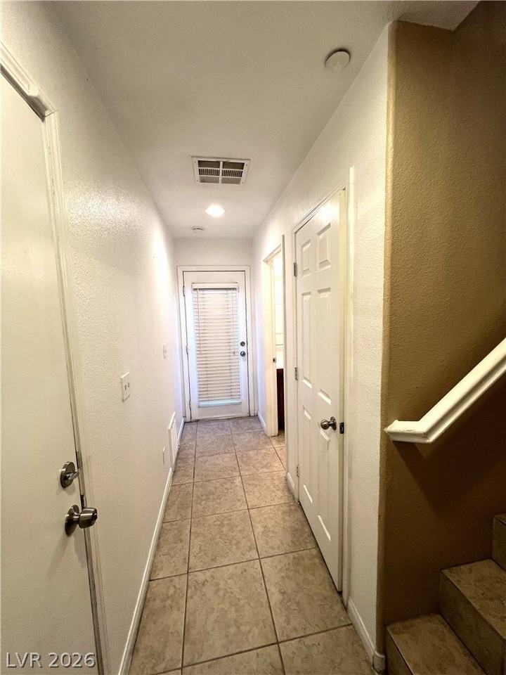 4762 Burgess Park Ct #0 - Photo 7 of 34