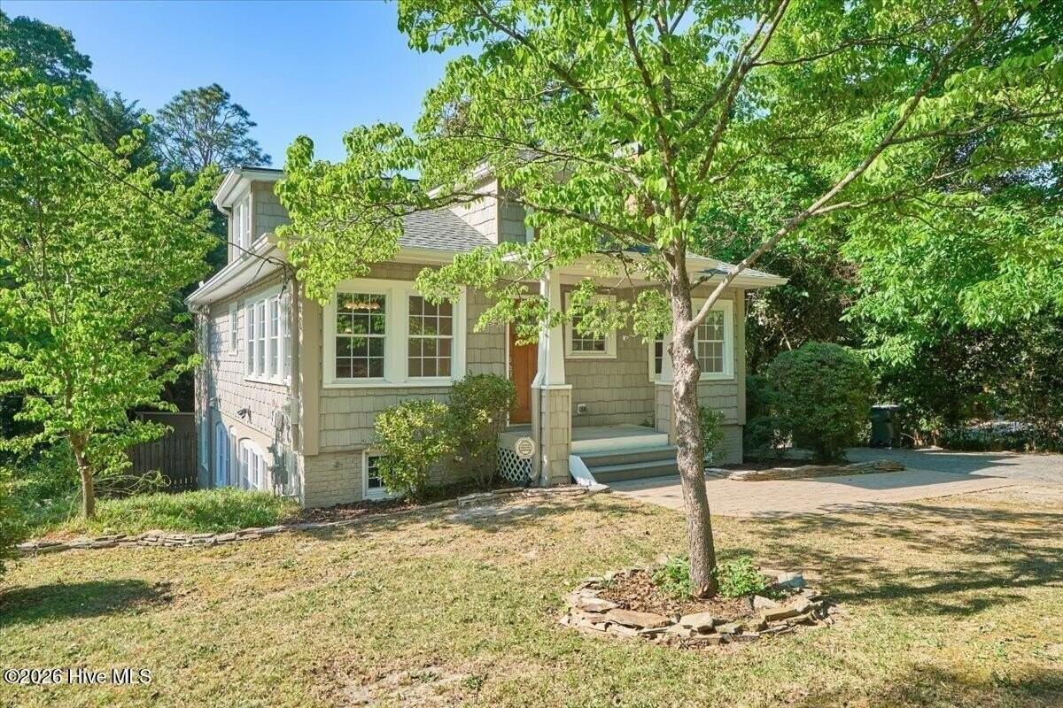 430 N Ridge St - Photo 2 of 50