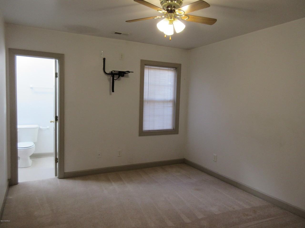129 Starling Rd #1 - Photo 3 of 9