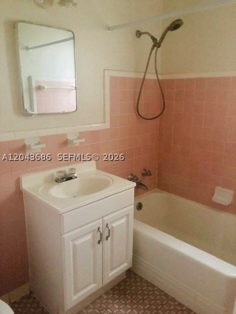 1008 E Ponce De Leon Blvd #3 - Photo 6 of 7