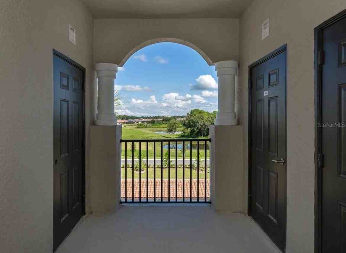 17006 Vardon Ter #402 - Photo 4 of 50