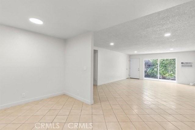 1002 Lombard Dr - Photo 7 of 20