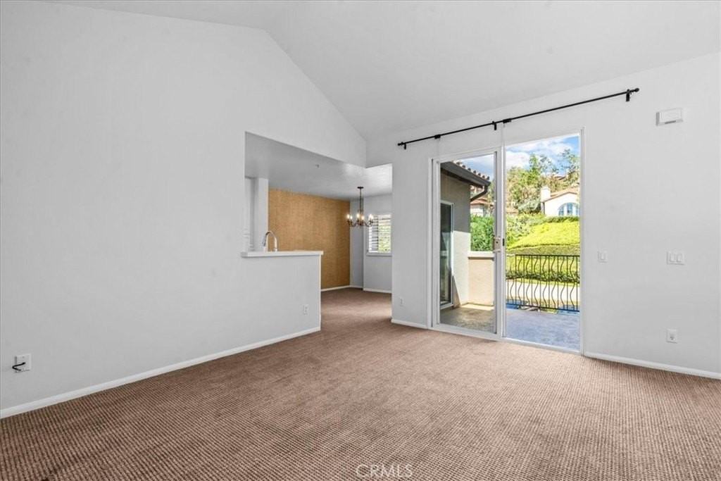 1 Roma Ct - Photo 5 of 32