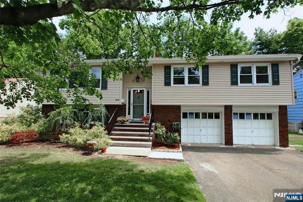 42-05 Naugle Dr - Photo 2 of 27