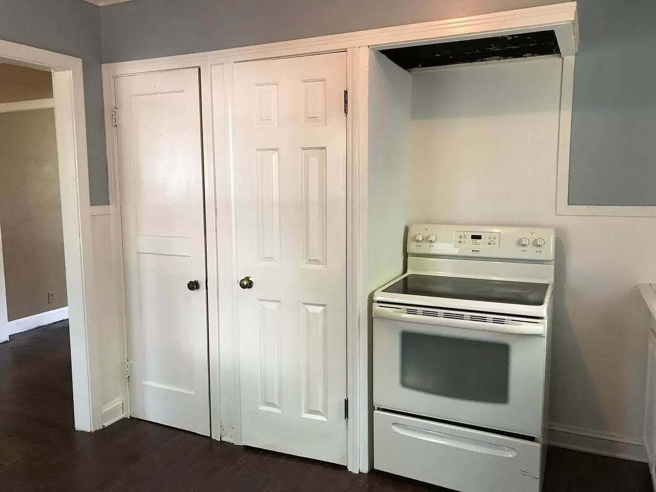 231 E Slattery Blvd - Photo 2 of 9