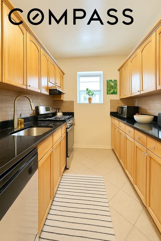 172 Minna St #2 - Photo 4 of 8