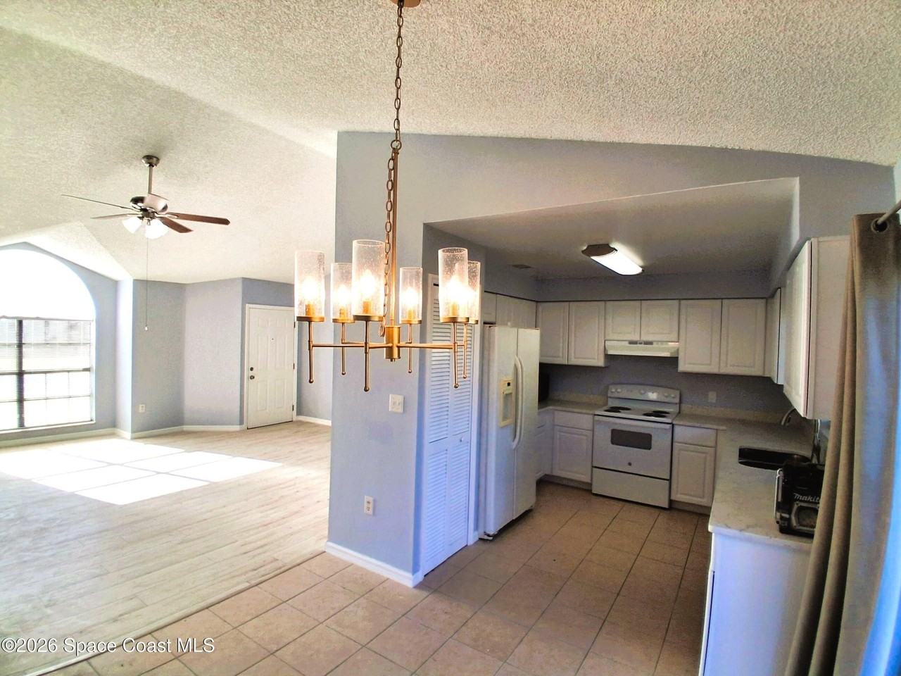 426 Jupiter Blvd Nw - Photo 4 of 16