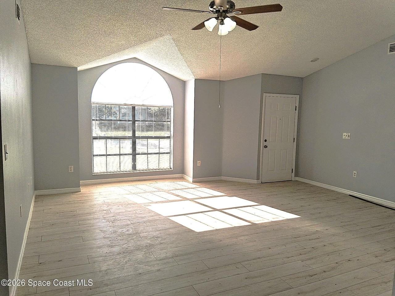 426 Jupiter Blvd Nw - Photo 6 of 16