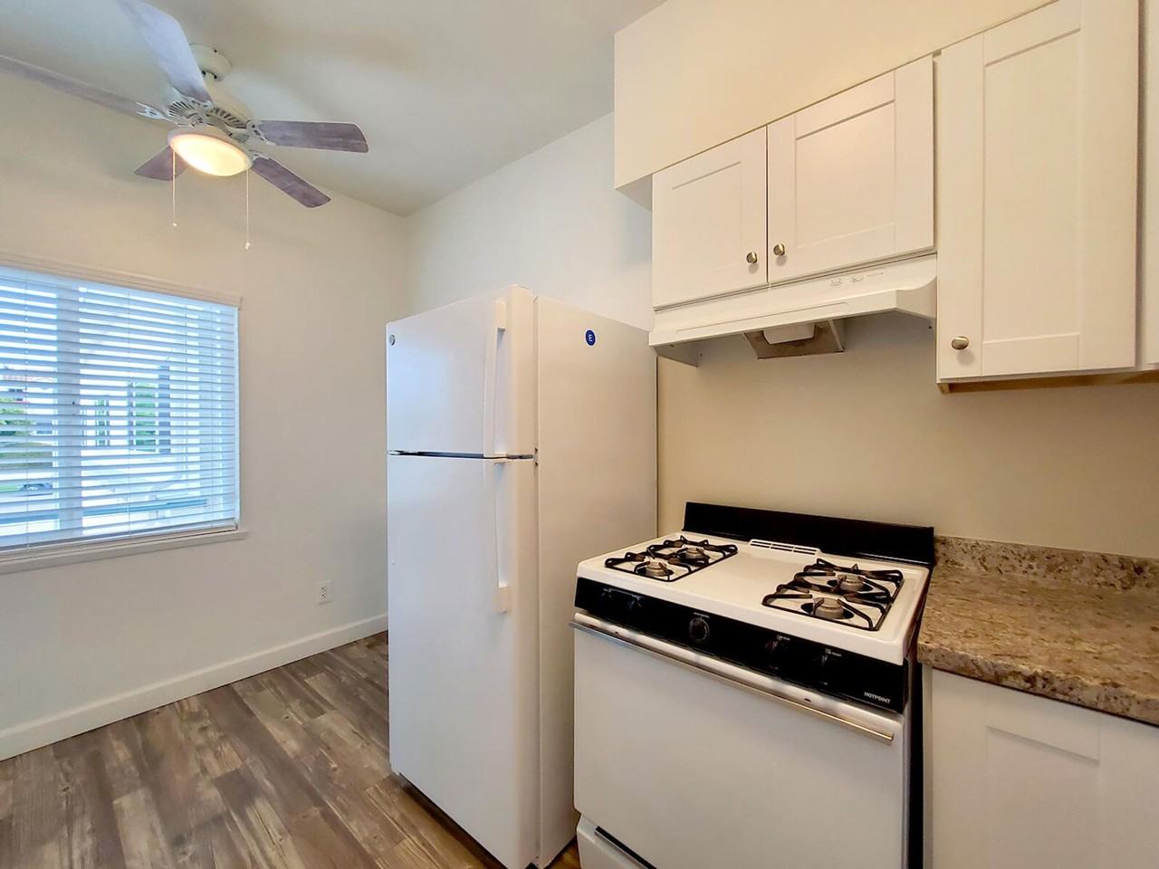Welcome to Oceanridge Apartments - Photo 6 of 40
