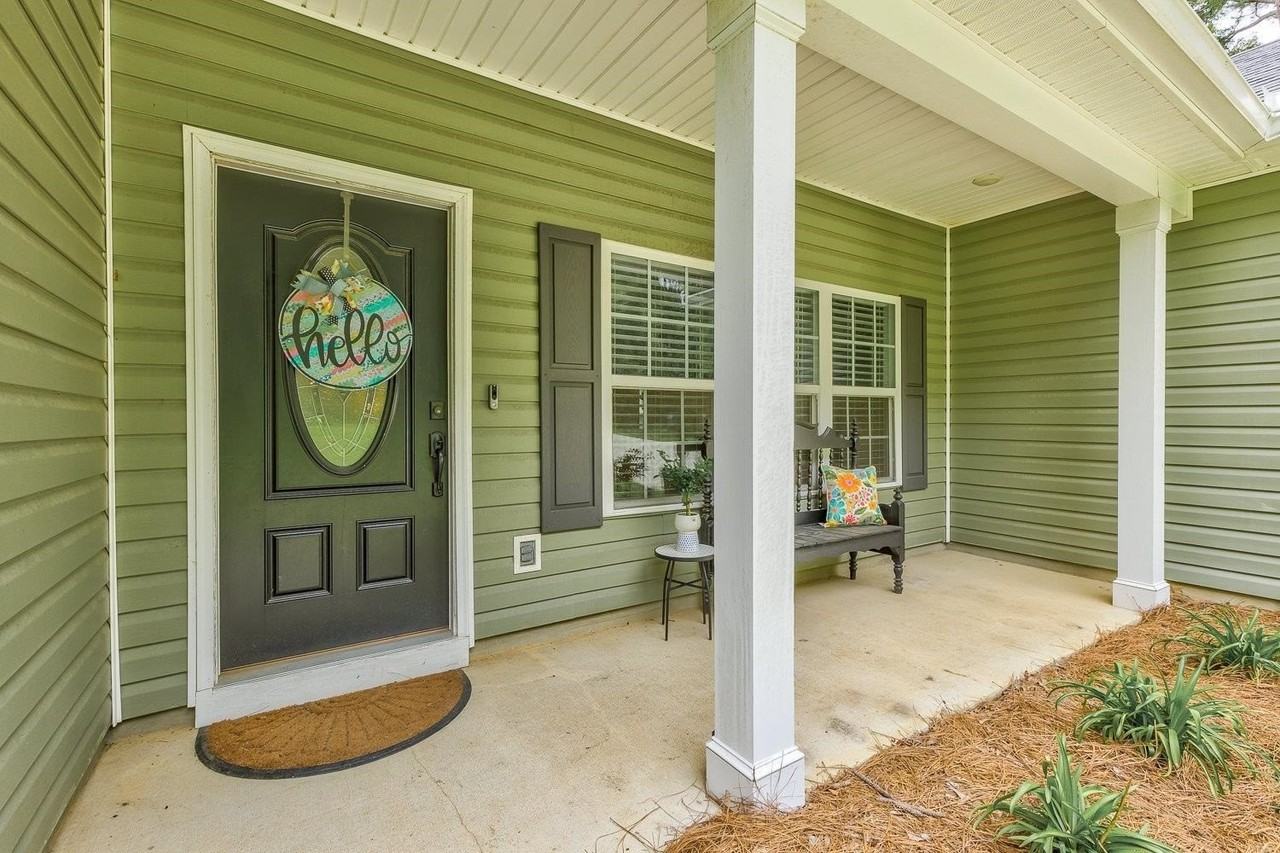 6186 Hugh Rd - Photo 3 of 17