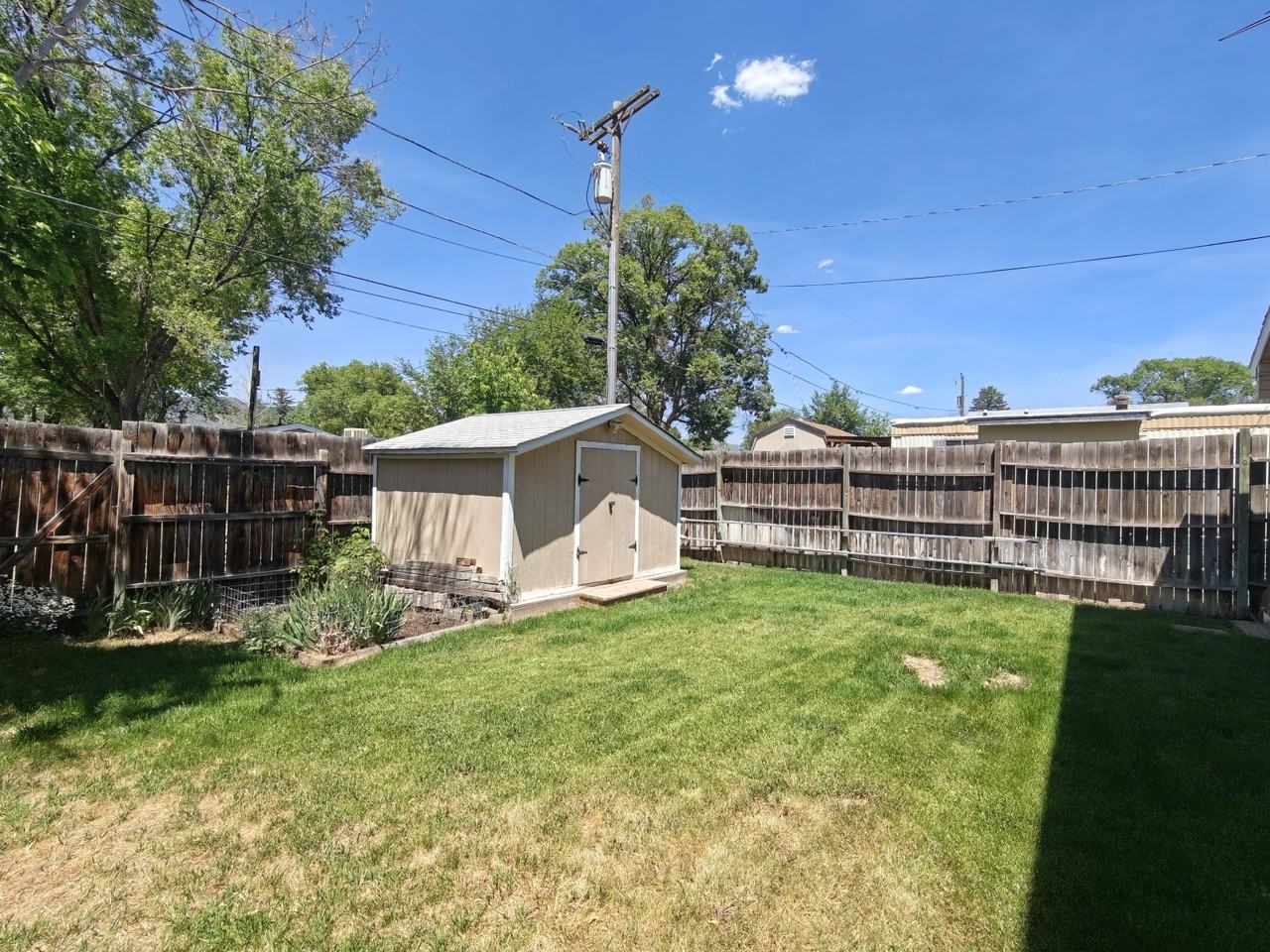 951 Euclid Ave #1 - Photo 4 of 26
