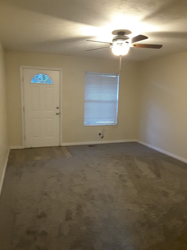 1727 N 950 W #1727 - Photo 4 of 45