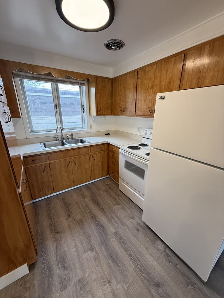 4212 Central Ave #4 - Photo 4 of 12
