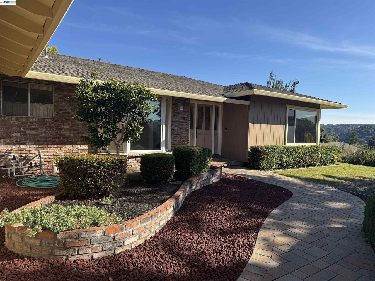 1088 Country Club Dr - Photo 3 of 45