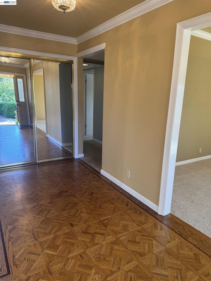 1088 Country Club Dr - Photo 5 of 45