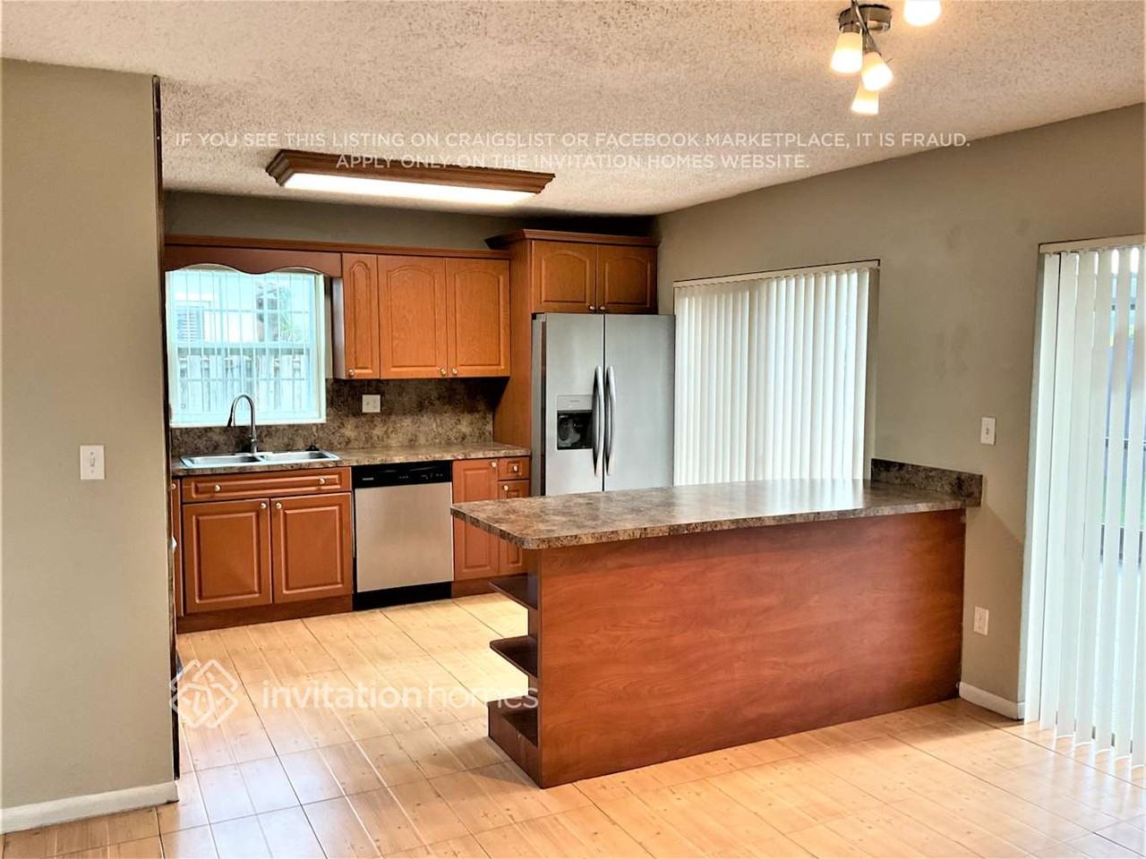 11721 Sw 122nd Ave - Photo 5 of 21