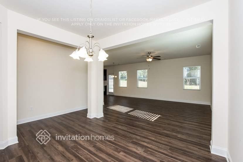 9823 Maywine Cir - Photo 4 of 20