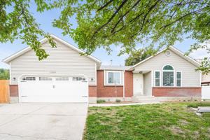 featured image of 11959 S Aspen Ridge Rd