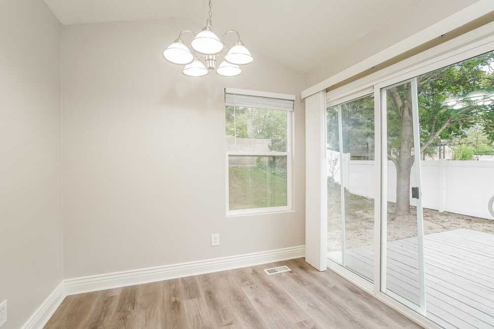 11959 S Aspen Ridge Rd - Photo 6 of 17