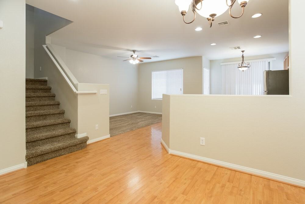 267 Red Eucalyptus Dr - Photo 4 of 16