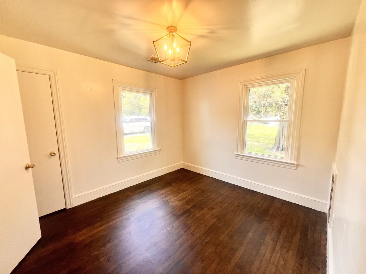 2914 Western Street - Photo 4 of 9