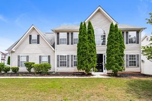 290 Hazelhurst Dr - Photo 1 of 1
