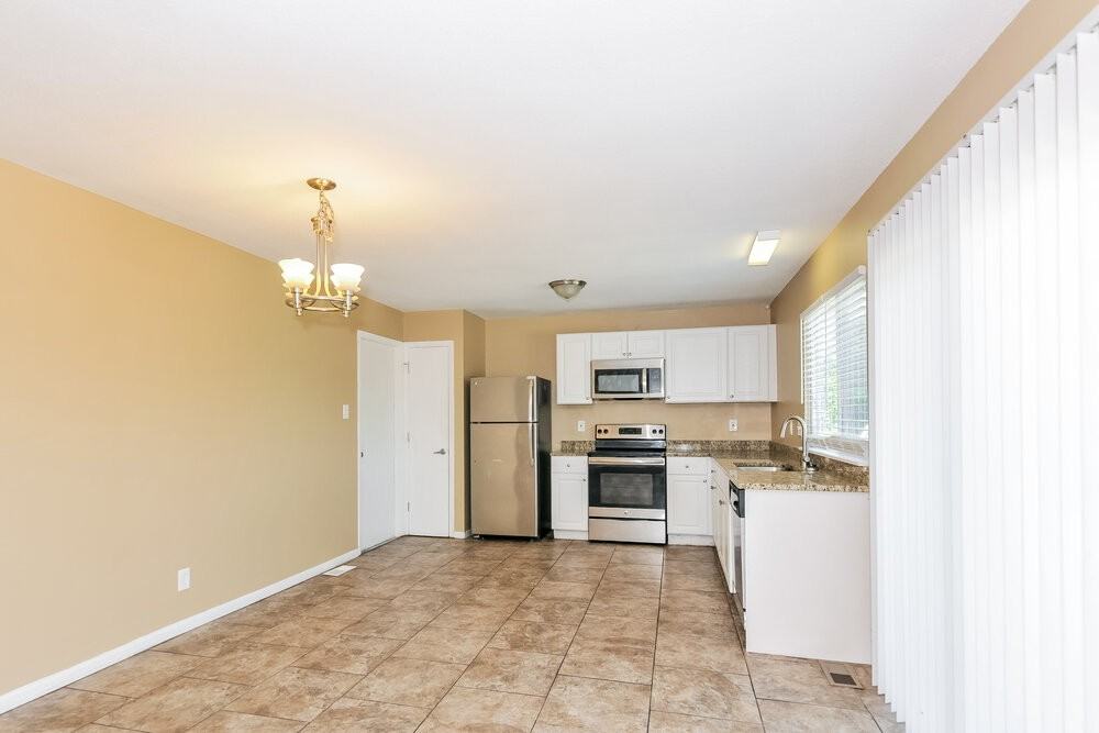 11743 Branridge Rd - Photo 7 of 17