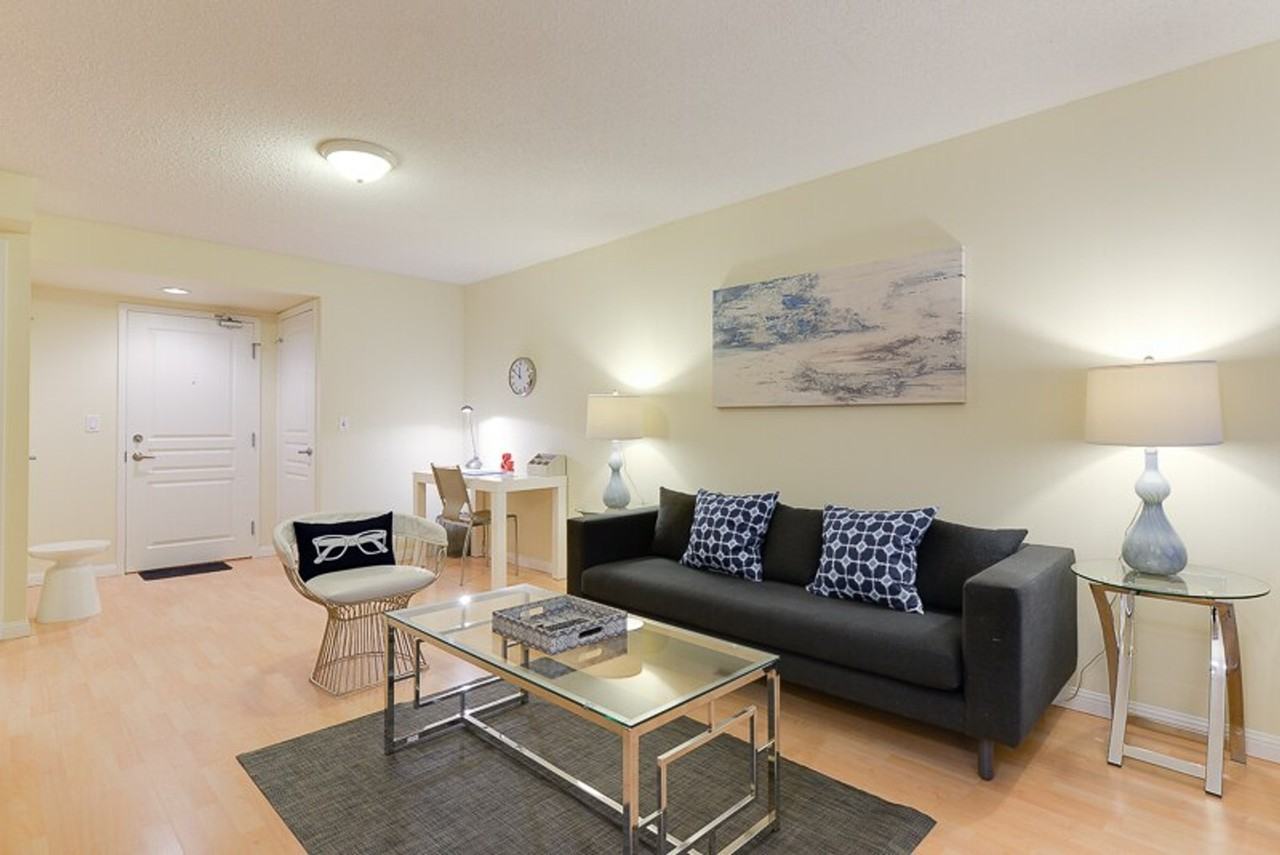 212A Adelaide St W #1034874P - Photo 2 of 13