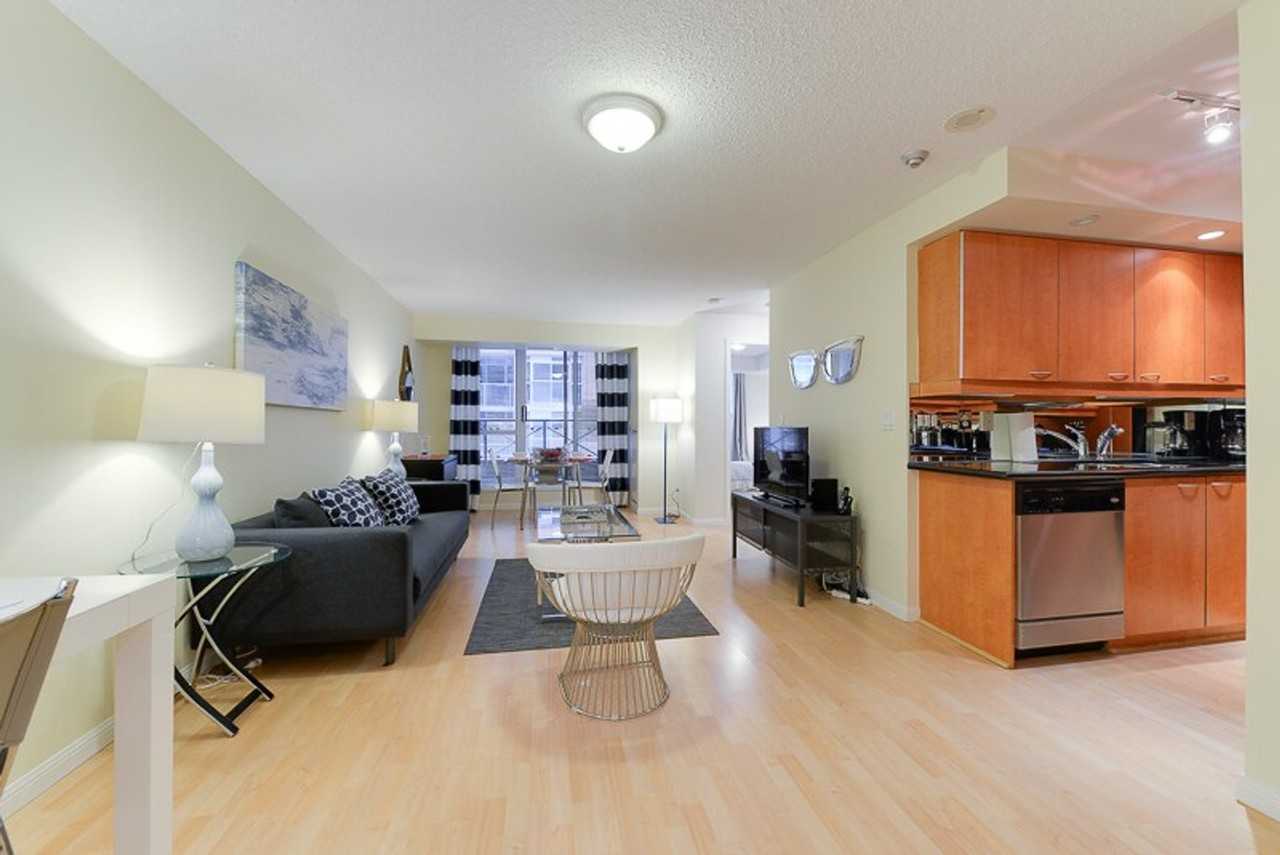 212A Adelaide St W #1034874P - Photo 3 of 13