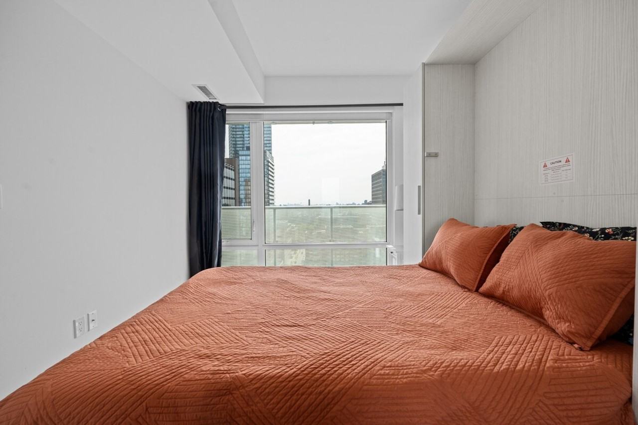 501 Yonge St #1571748P - Photo 4 of 19