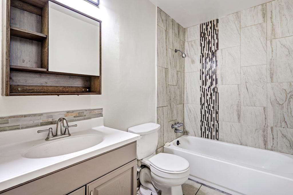 13515 Copper Ave Ne Apt 1 - Photo 3 of 13