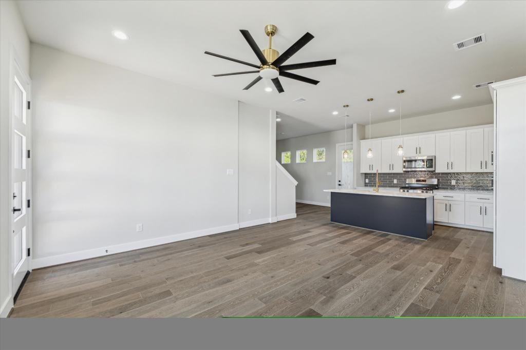 Mansfield Heights Ln - Photo 2 of 11