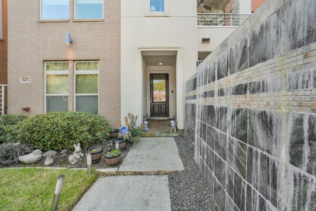 5425 Hidalgo St Unit A - Photo 4 of 41