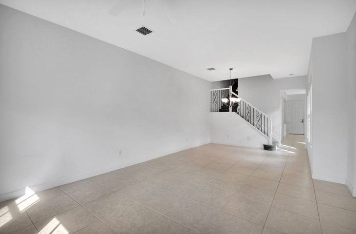 838 Northwest 83rd Lane - Photo 6 of 8