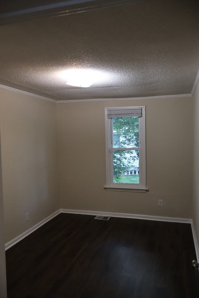 114 Emory St #MAIN - Photo 5 of 10