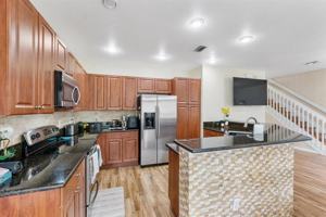 featured image of 4755 Cypress Street