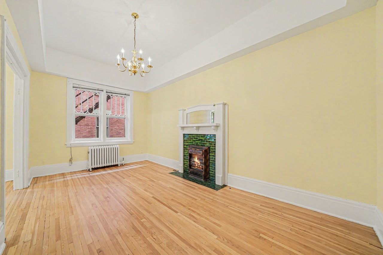 Elgin St & McLeod St #4 - Photo 3 of 13