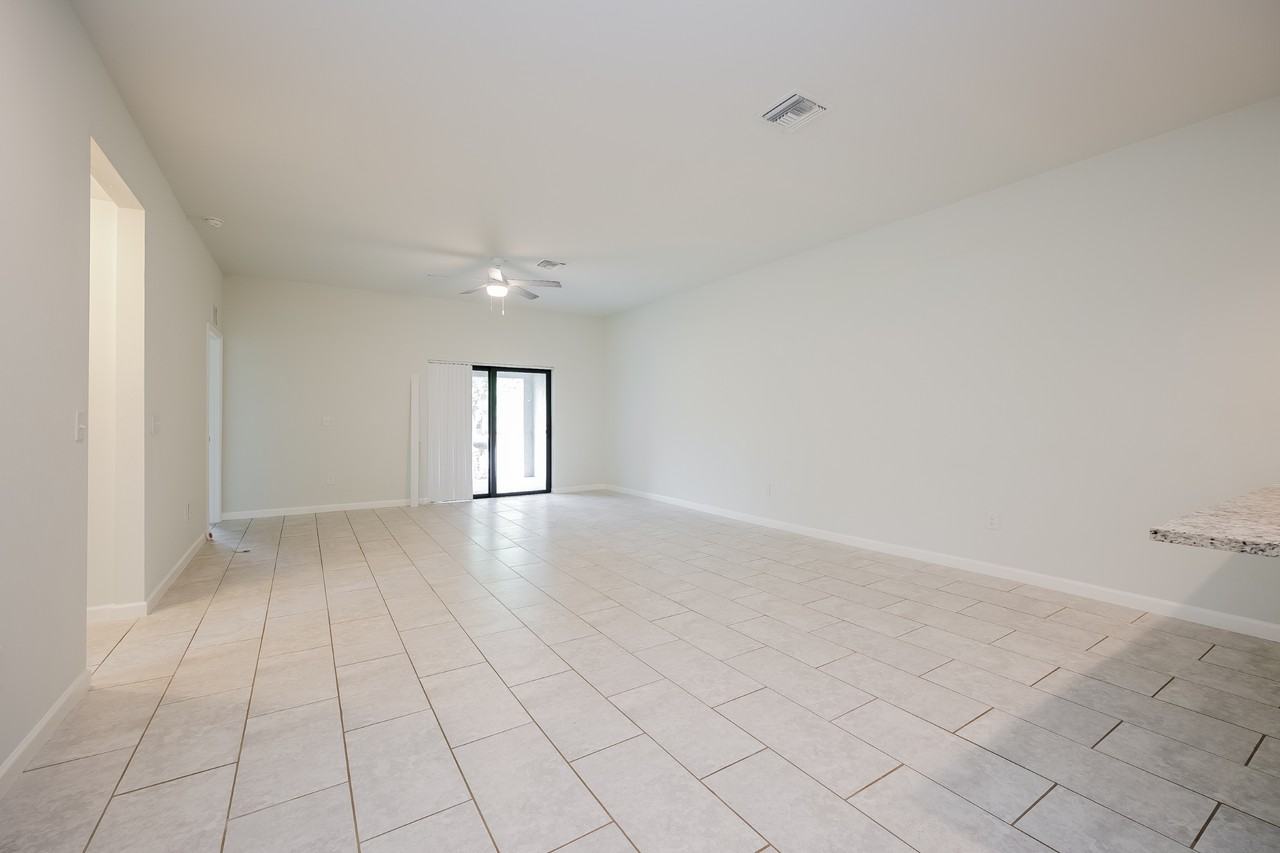 7636 Carrier Rd - Photo 3 of 15