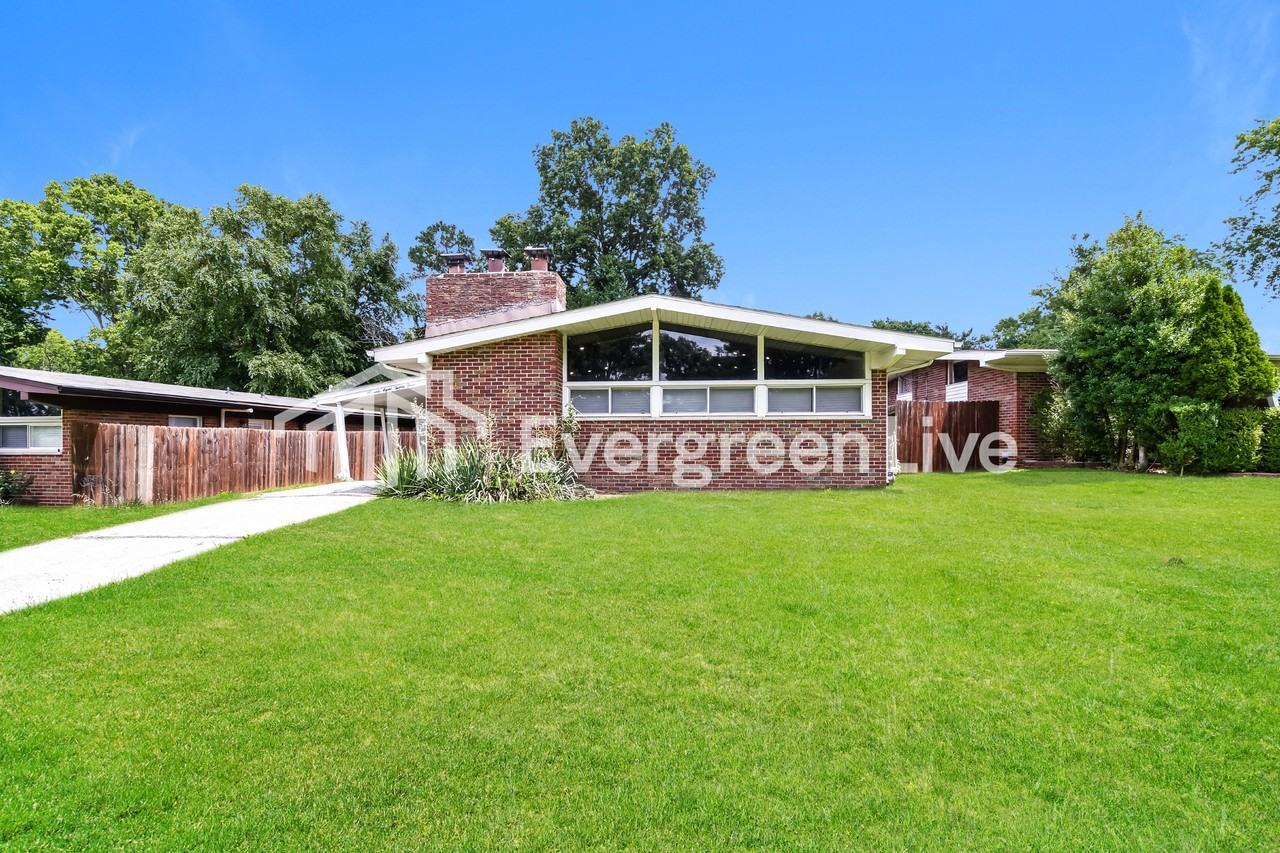7823 Milan Ave - Photo 2 of 15