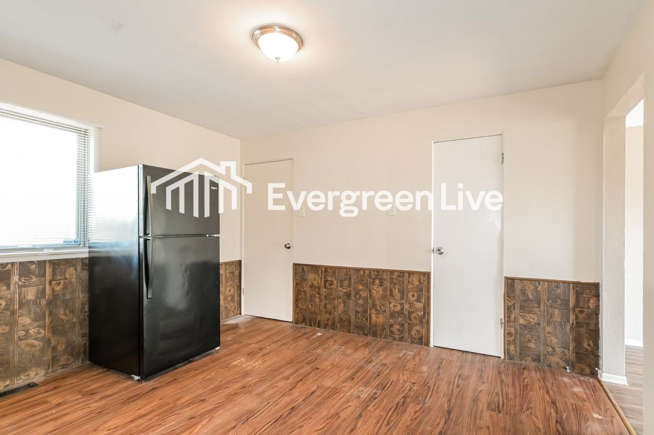 7009 Richwood Ln - Photo 6 of 15