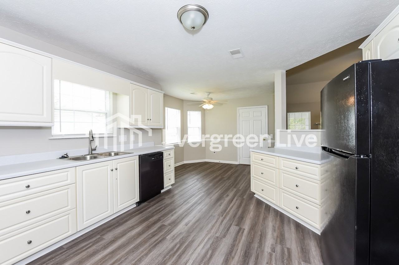 312 Red Barn Ct - Photo 5 of 15