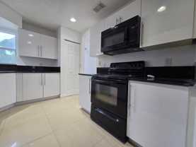 533 Northwest 47th Avenue - Photo 1 of 1