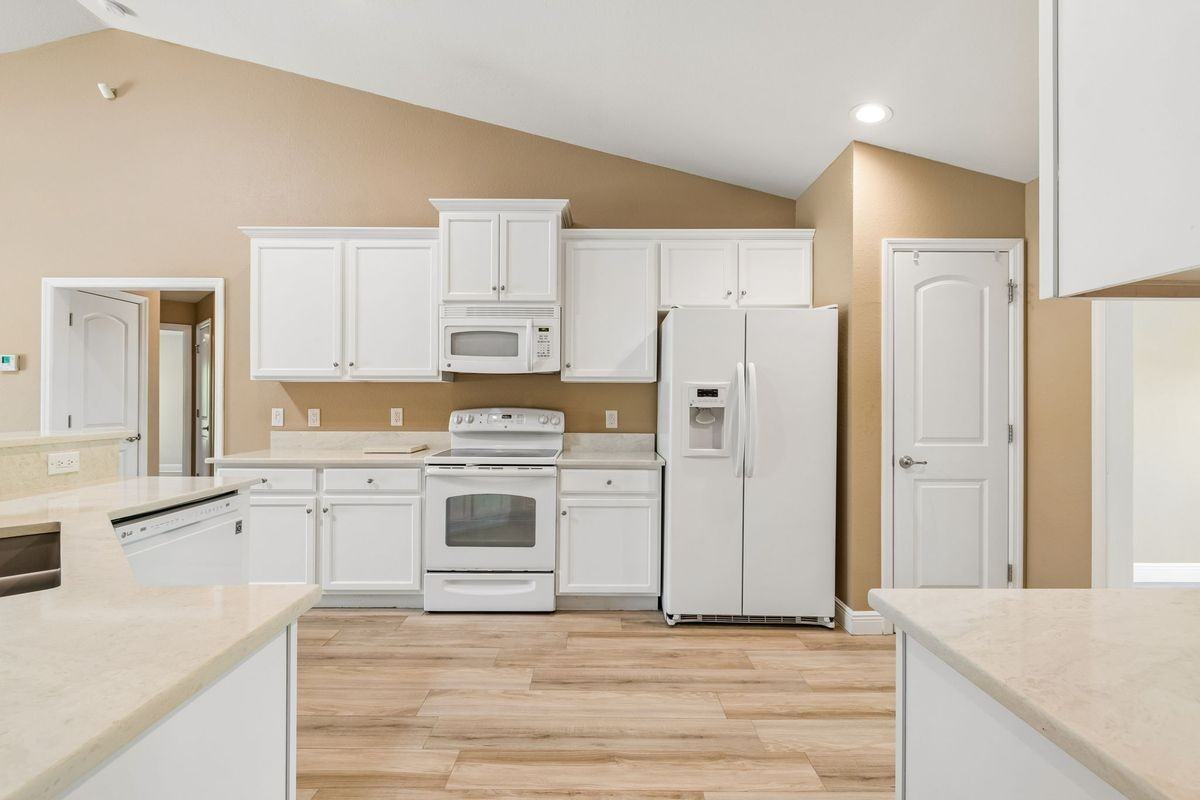 5986 Ganyard Ave - Photo 3 of 13
