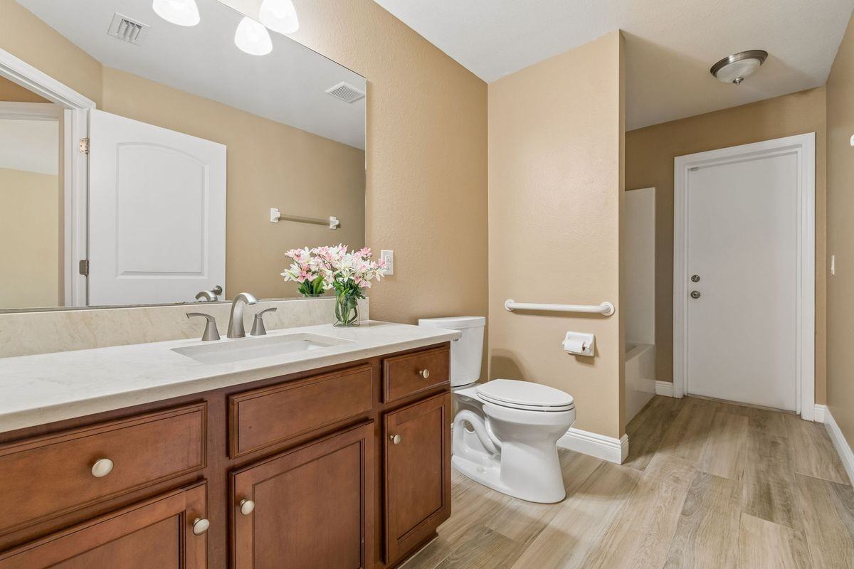 5986 Ganyard Ave - Photo 7 of 13