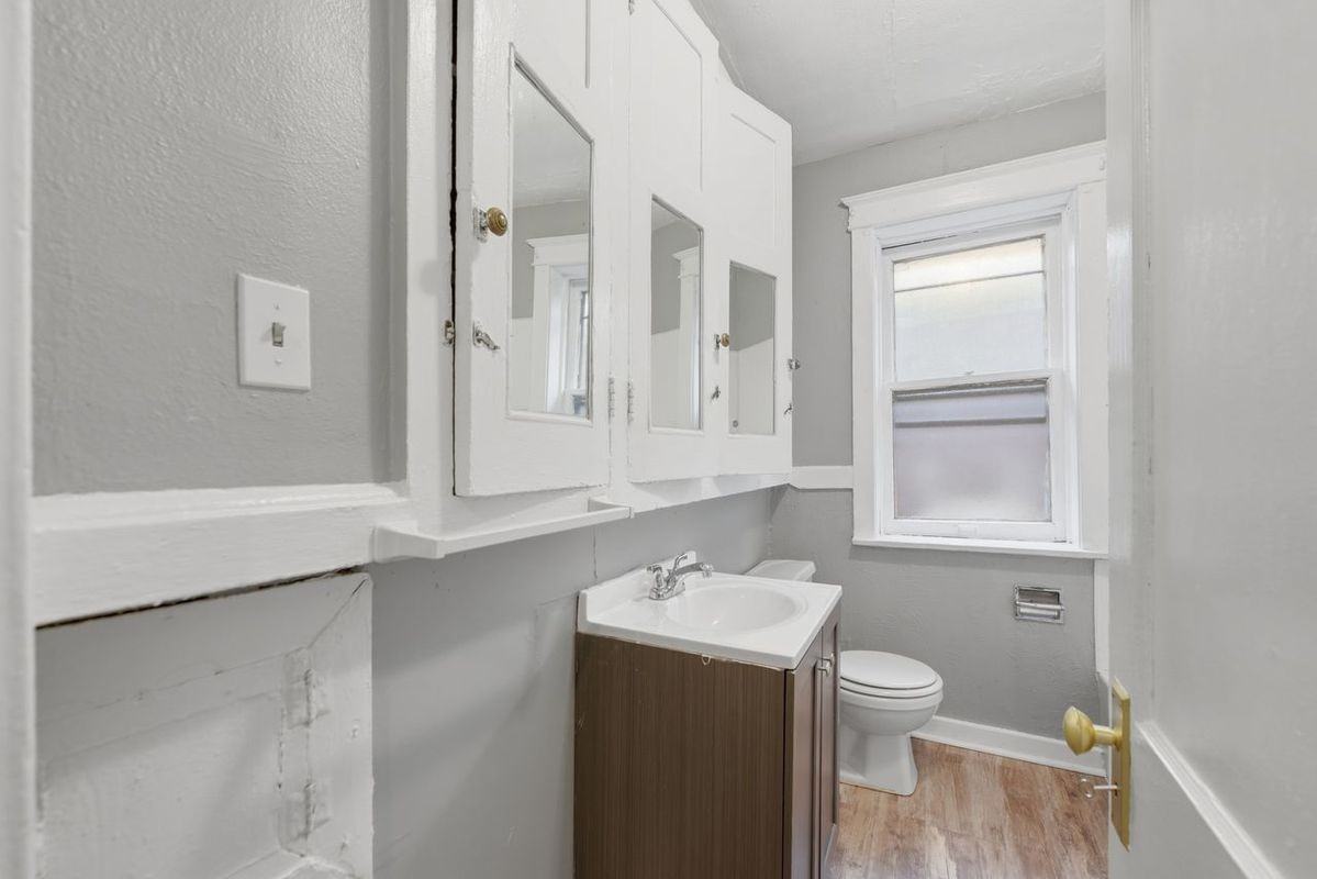 3332 Aubert Ave ##A - Photo 2 of 9