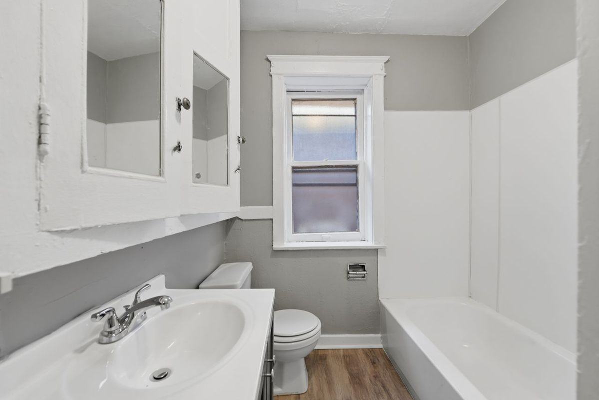 3332 Aubert Ave ##A - Photo 3 of 9