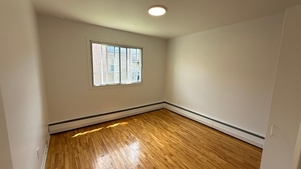 7790 Av Trémolières — photo 3