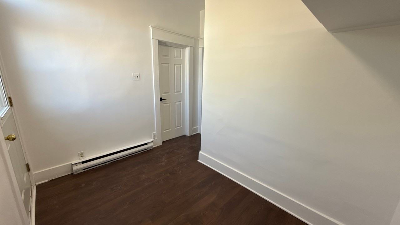 3466-3476 Verdun - Photo 2 of 7