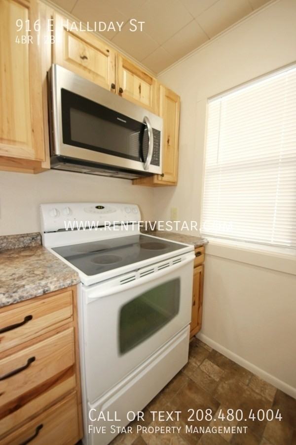 916 E Halliday St - Photo 4 of 14
