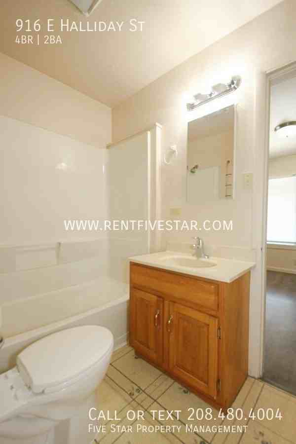 916 E Halliday St - Photo 7 of 14